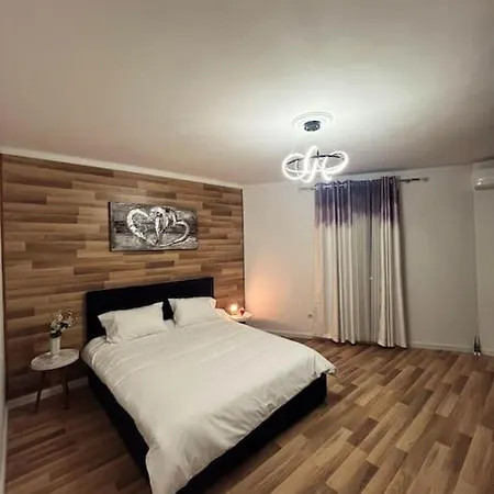 Art'S Apartment Tirana Exterior photo
