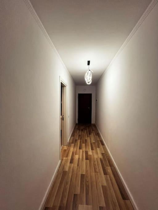 Art's Apartment